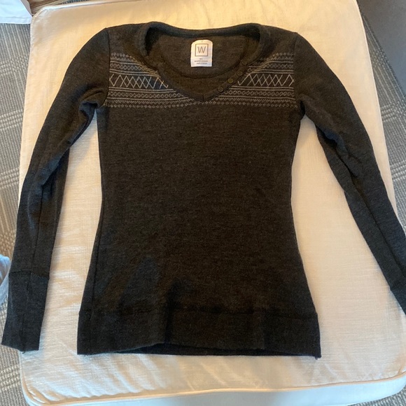 100% Merino Wool Top - Picture 2 of 5